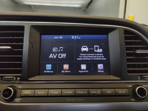 Used 2017 Hyundai Elantra SE FWD image 25