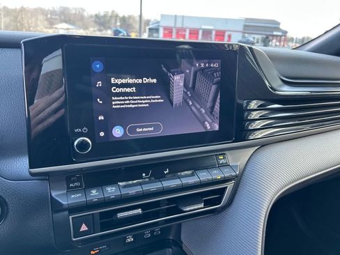Certified 2025 Toyota Camry SE w/ Convenience Package FWD image 13