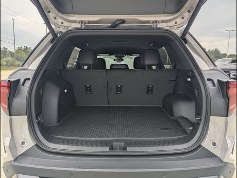 New 2027 GMC Terrain Elevation w/ Elevation Premium Package AWD/4WD image 15