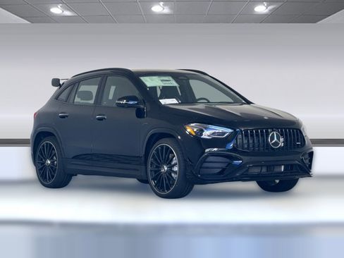 New 2026 Mercedes-Benz GLA 35 AMG 4MATIC image 7