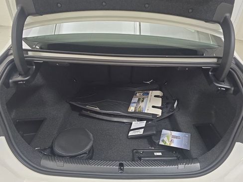 New 2026 BMW 530i xDrive w/ M Sport Package image 28