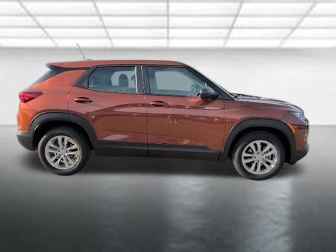 Used 2021 Chevrolet TrailBlazer LS image 28