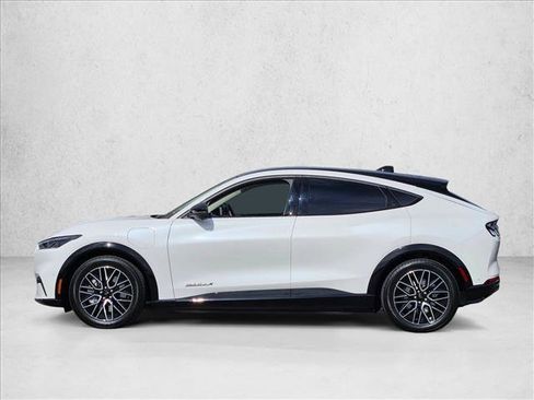 Used 2024 Ford Mustang Mach-E Premium image 8