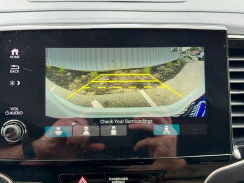 Used 2022 Honda Pilot Elite image 22