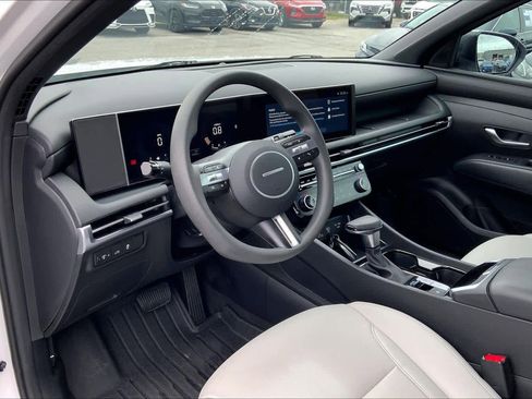 Used 2025 Hyundai Santa Cruz SEL image 17