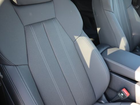 Used 2025 Audi Q5 Premium Plus w/ Premium Plus AWD/4WD image 23