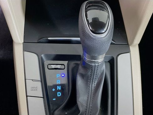 Used 2018 Hyundai Elantra SEL w/ Cargo Package image 24