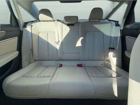 Used 2025 Audi A6 Premium Plus w/ Premium Plus Package image 32