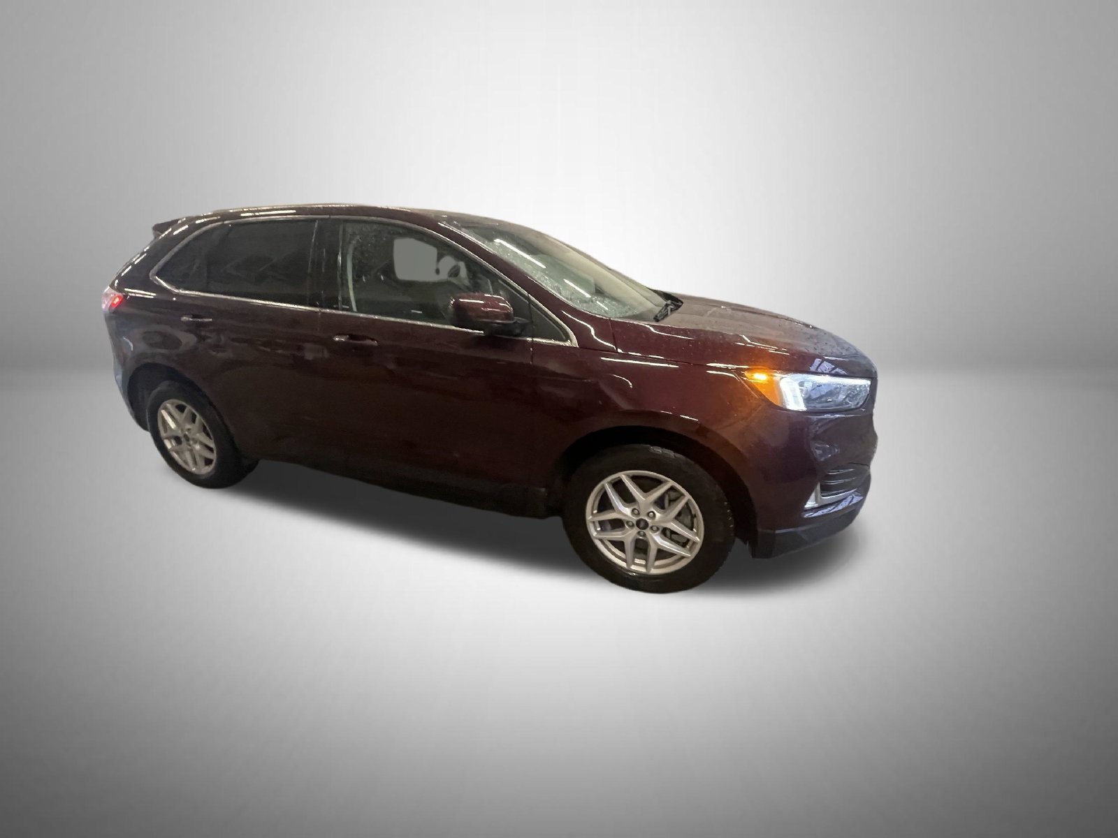 Used 2024 Ford Edge SEL w/ Convenience Package AWD/4WD image 4