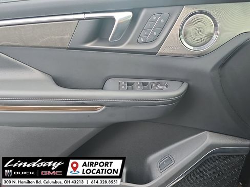 New 2026 Buick Enclave Avenir w/ Super Cruise Package FWD image 24