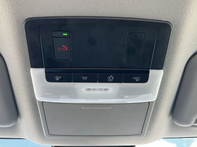 Used 2025 Nissan Sentra SV FWD image 30