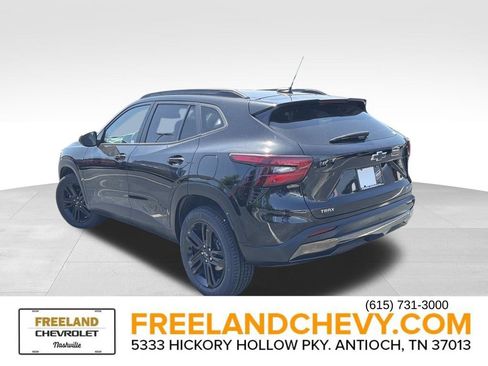 Used 2024 Chevrolet Trax ACTIV w/ Driver Confidence Package FWD image 5