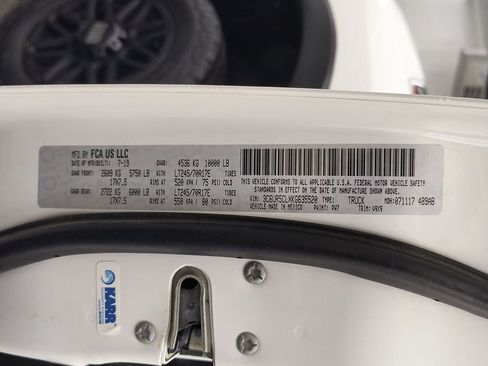 Used 2019 RAM 2500 Tradesman image 16