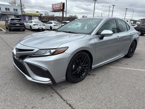 Used 2022 Toyota Camry XSE w/ Navigation Upgrade Package image 3