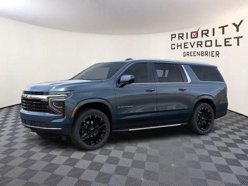 New 2026 Chevrolet Suburban LS RWD image 2