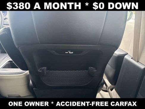 Used 2024 Chrysler Pacifica Touring-L FWD image 28