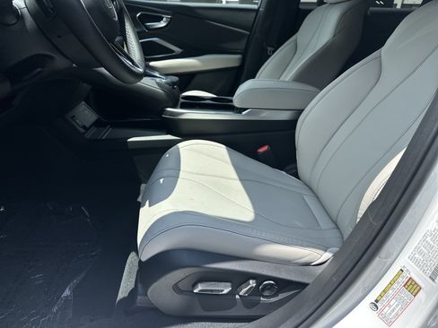 New 2026 Acura RDX SH-AWD image 9