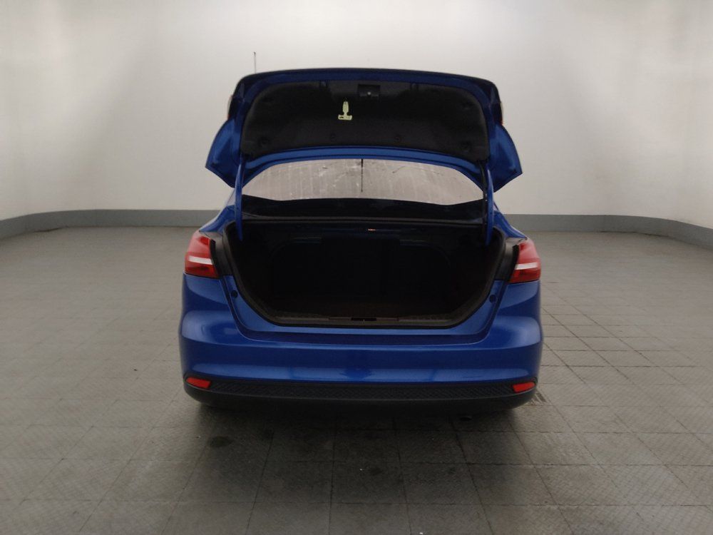 Used 2018 Ford Focus SE FWD image 29