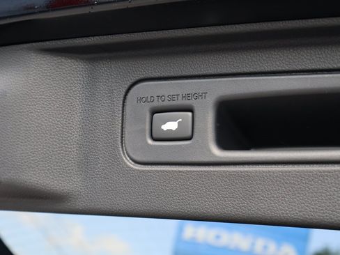 New 2025 Honda Pilot Black Edition image 13