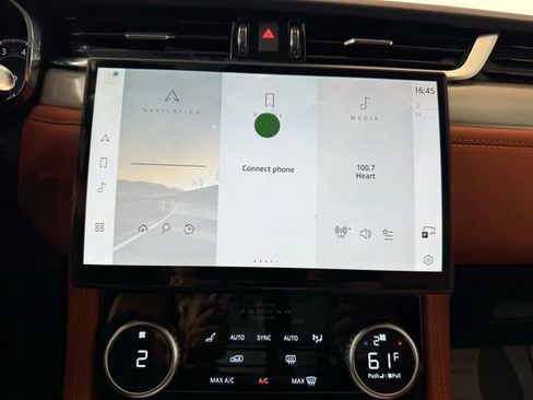 Certified 2026 Jaguar F-PACE R-Dynamic S image 25