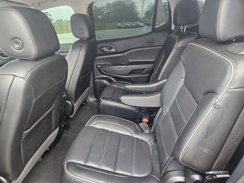 Used 2021 GMC Acadia Denali w/ Denali Technology Package FWD image 25