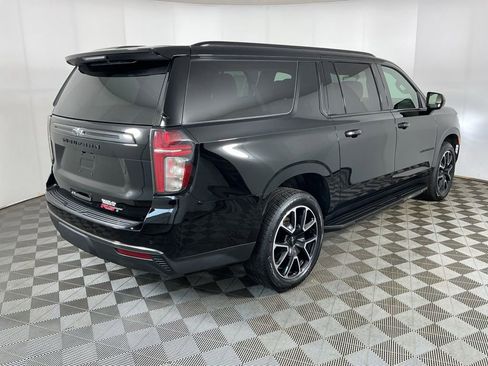 Used 2021 Chevrolet Suburban RST w/ Rear Media and Nav Package AWD/4WD image 9