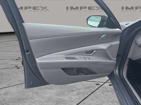 Used 2024 Hyundai Elantra SEL FWD image 23
