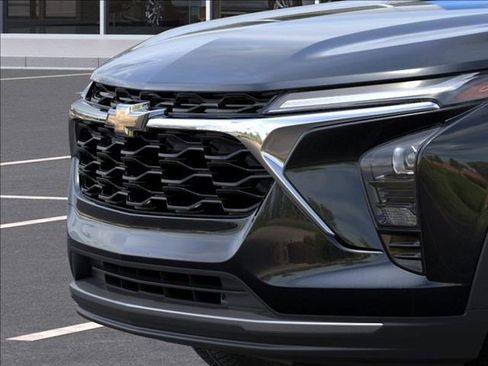 New 2026 Chevrolet Trax LT w/ Driver Confidence Package image 13