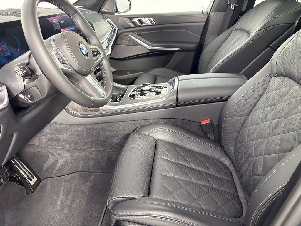 Used 2026 BMW X7 xDrive40i AWD/4WD image 12