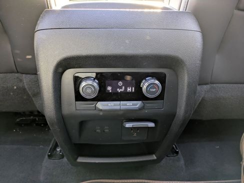 New 2025 GMC Acadia AT4 image 32