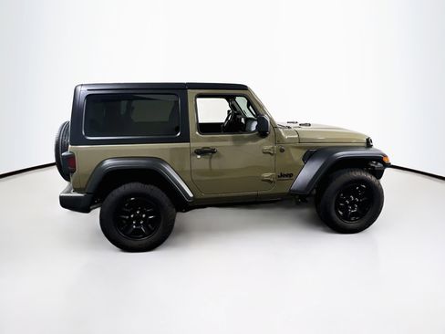 Used 2025 Jeep Wrangler Sport image 4