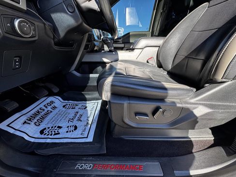 Used 2017 Ford F150 Raptor w/ Equipment Group 802A Luxury image 20