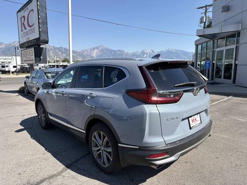 Used 2021 Honda CR-V Touring image 3