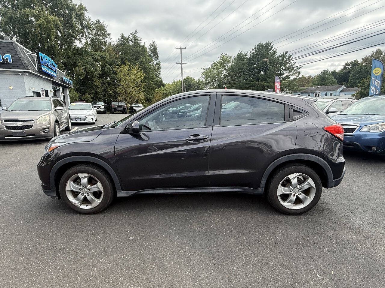 Used 2017 Honda HR-V LX image 6
