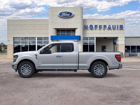 New 2026 Ford F150 XLT w/ XLT Chrome Appearance Package RWD image 3