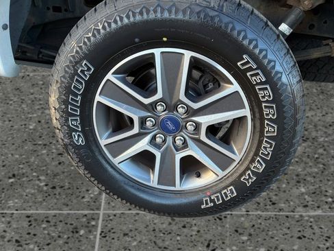 Used 2017 Ford F150 XLT w/ Equipment Group 302A Luxury image 10