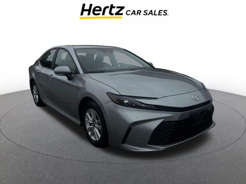 Used 2025 Toyota Camry LE FWD image 1