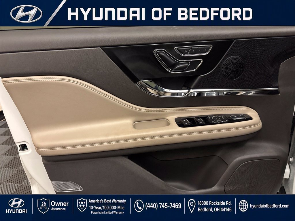 Used 2023 Lincoln Corsair AWD w/ Equipment Group 101A image 14