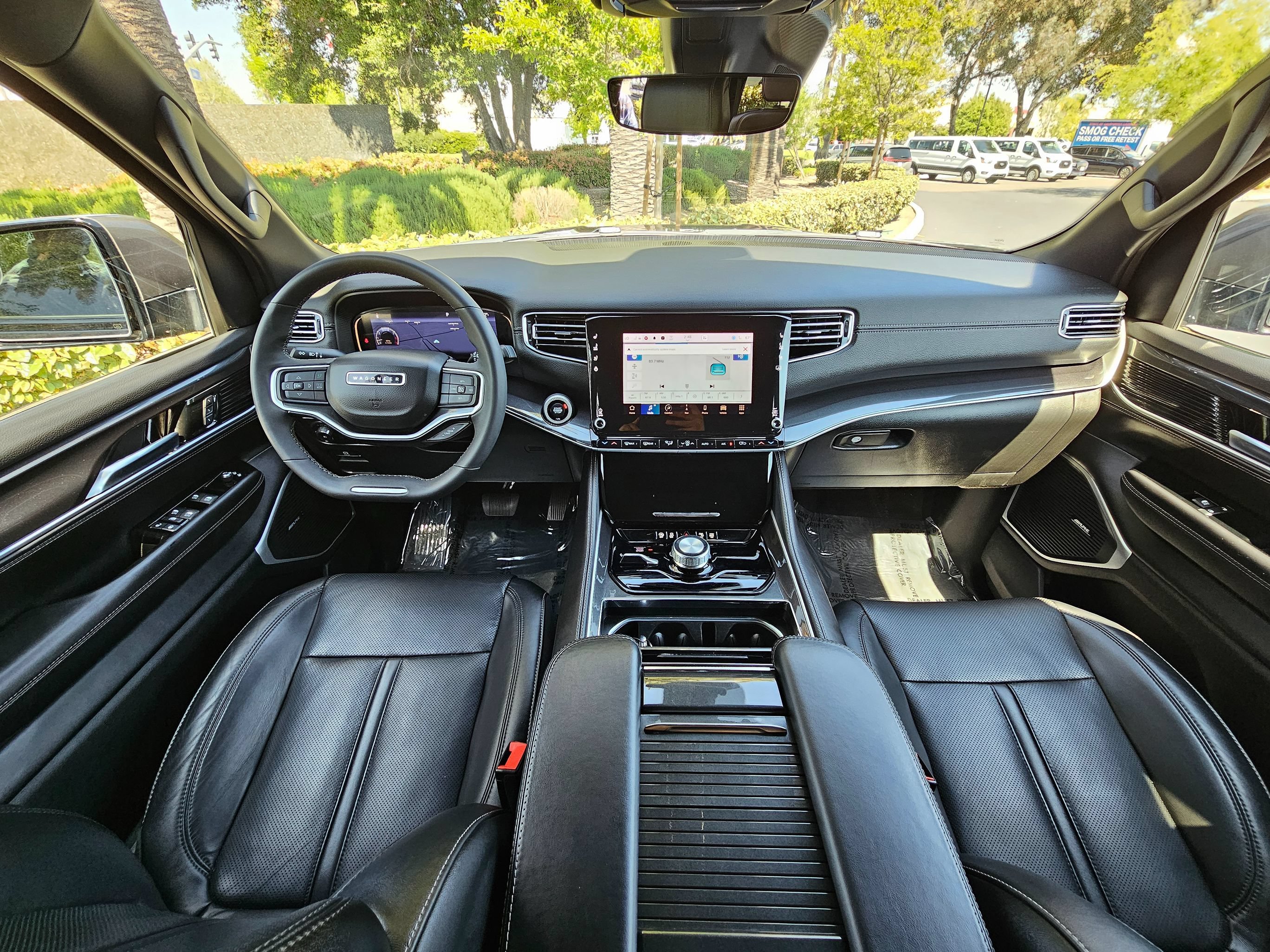 Used 2022 Jeep Wagoneer Series I AWD/4WD image 19