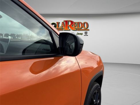 New 2026 Jeep Compass Latitude image 10