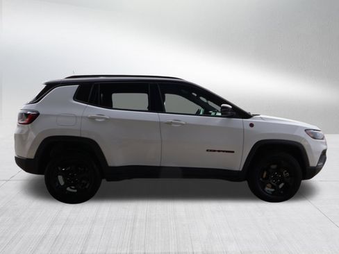 Used 2023 Jeep Compass Trailhawk image 8