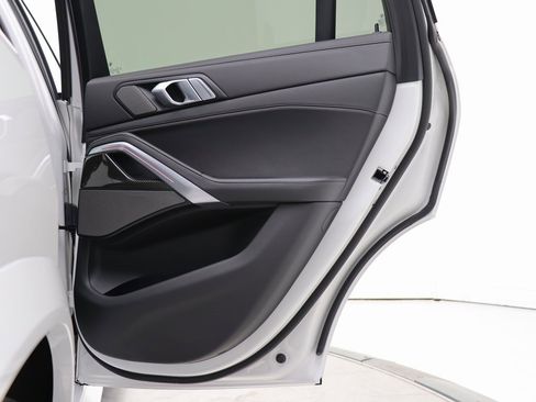 Used 2026 BMW X6 M60i image 51