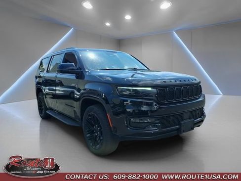 Certified 2024 Jeep Wagoneer Series II AWD/4WD image 1