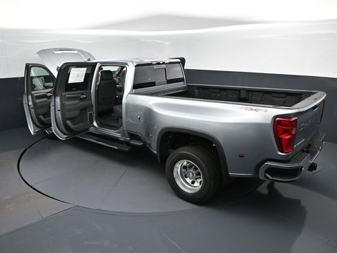 New 2026 Chevrolet Silverado 3500 LT w/ All Star Edition AWD/4WD image 2