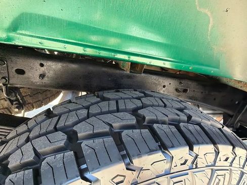 Used 1999 Chevrolet Silverado 2500 4x4 Crew Cab w/ Preferred Equipment Group 2 image 32