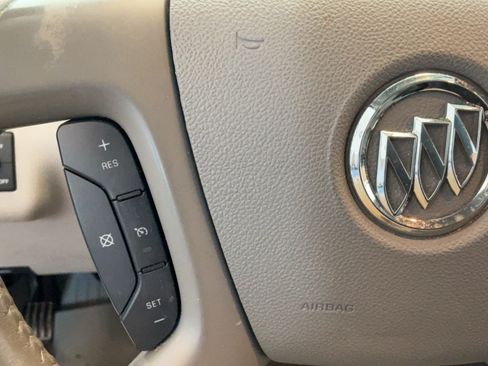 Used 2016 Buick Enclave Convenience FWD image 15