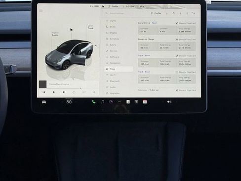 Used 2024 Tesla Model Y Long Range image 16