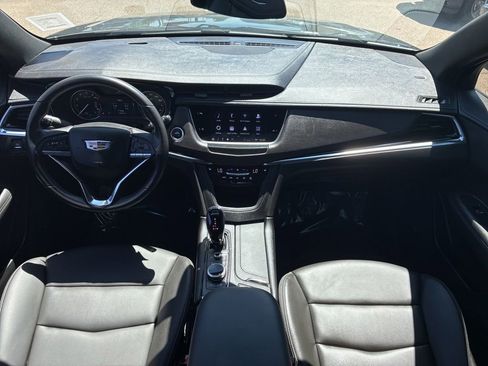 Used 2024 Cadillac XT6 Luxury FWD image 14