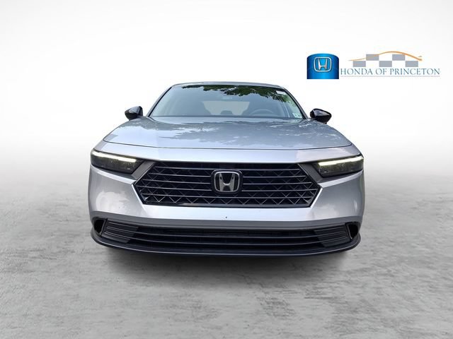 Certified 2025 Honda Accord SE image 2