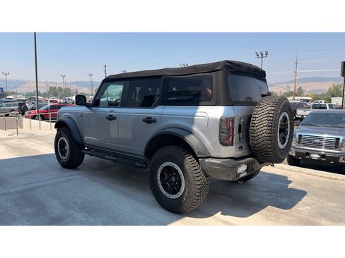 Used 2022 Ford Bronco Badlands AWD/4WD image 5